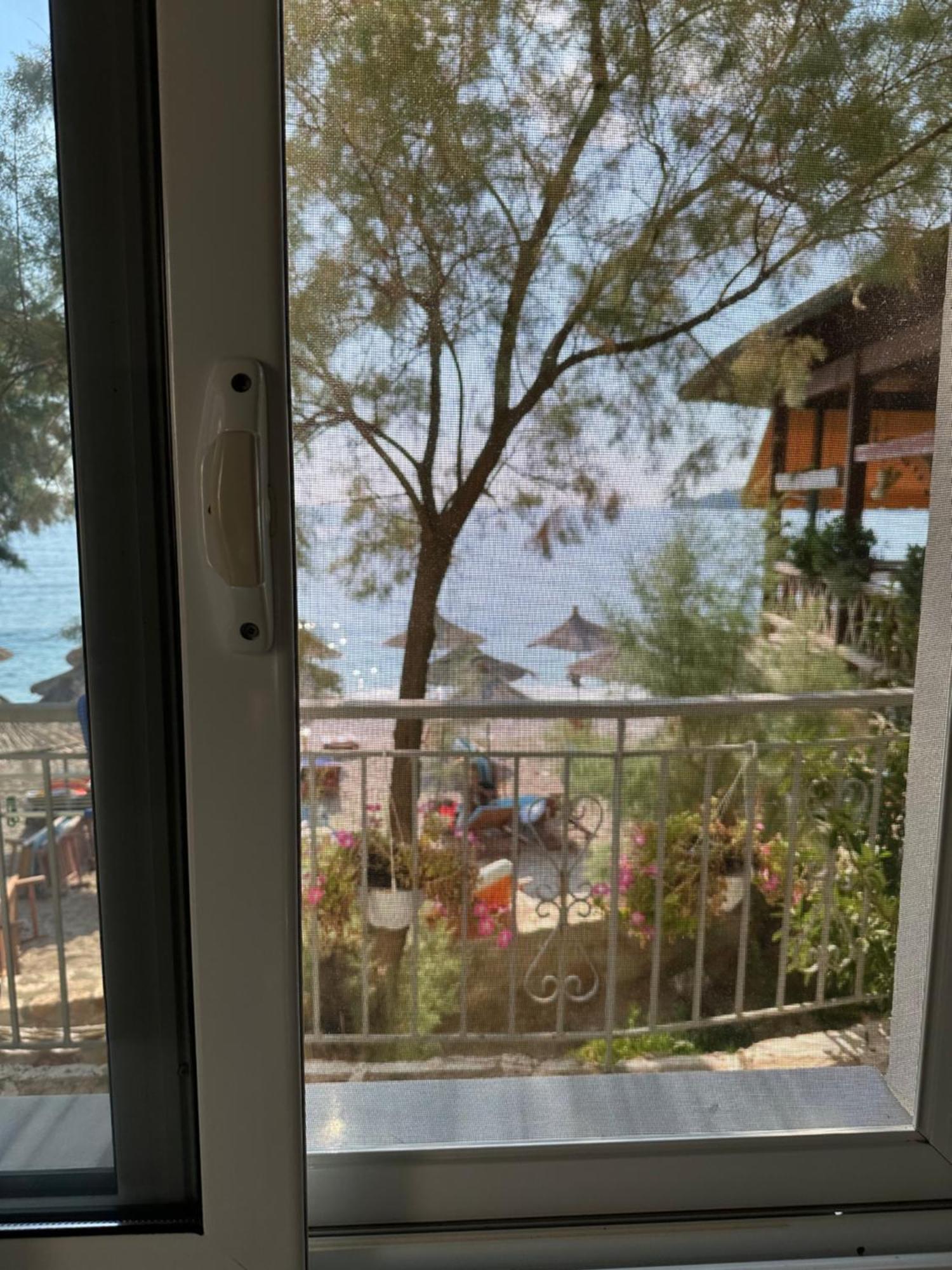 Potami Seashell Hotell